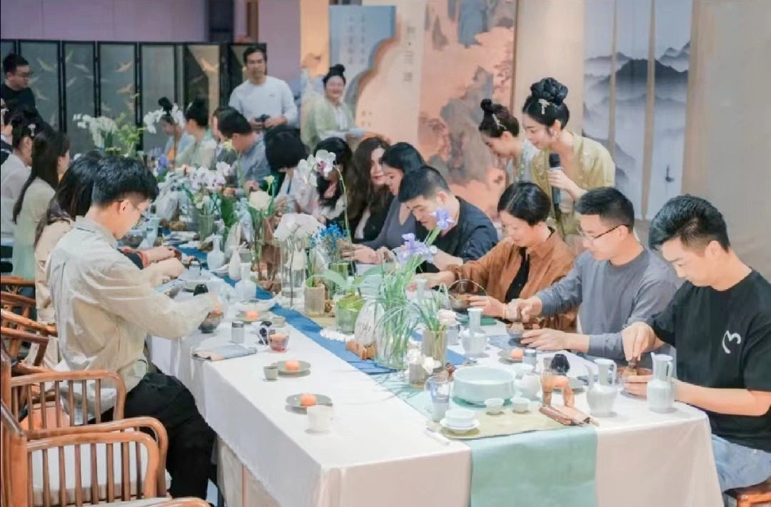 对店铺目标消费人群分析,生意参谋如何分析竞争店铺人群