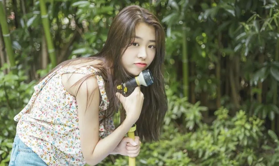 8个拍照技巧人像摄影摆姿不再愁,拍照姿势大全外景摄影技巧