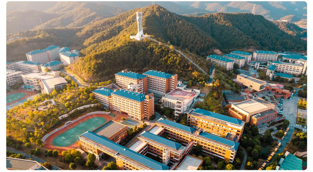 “数智画师”点燃教师成长力