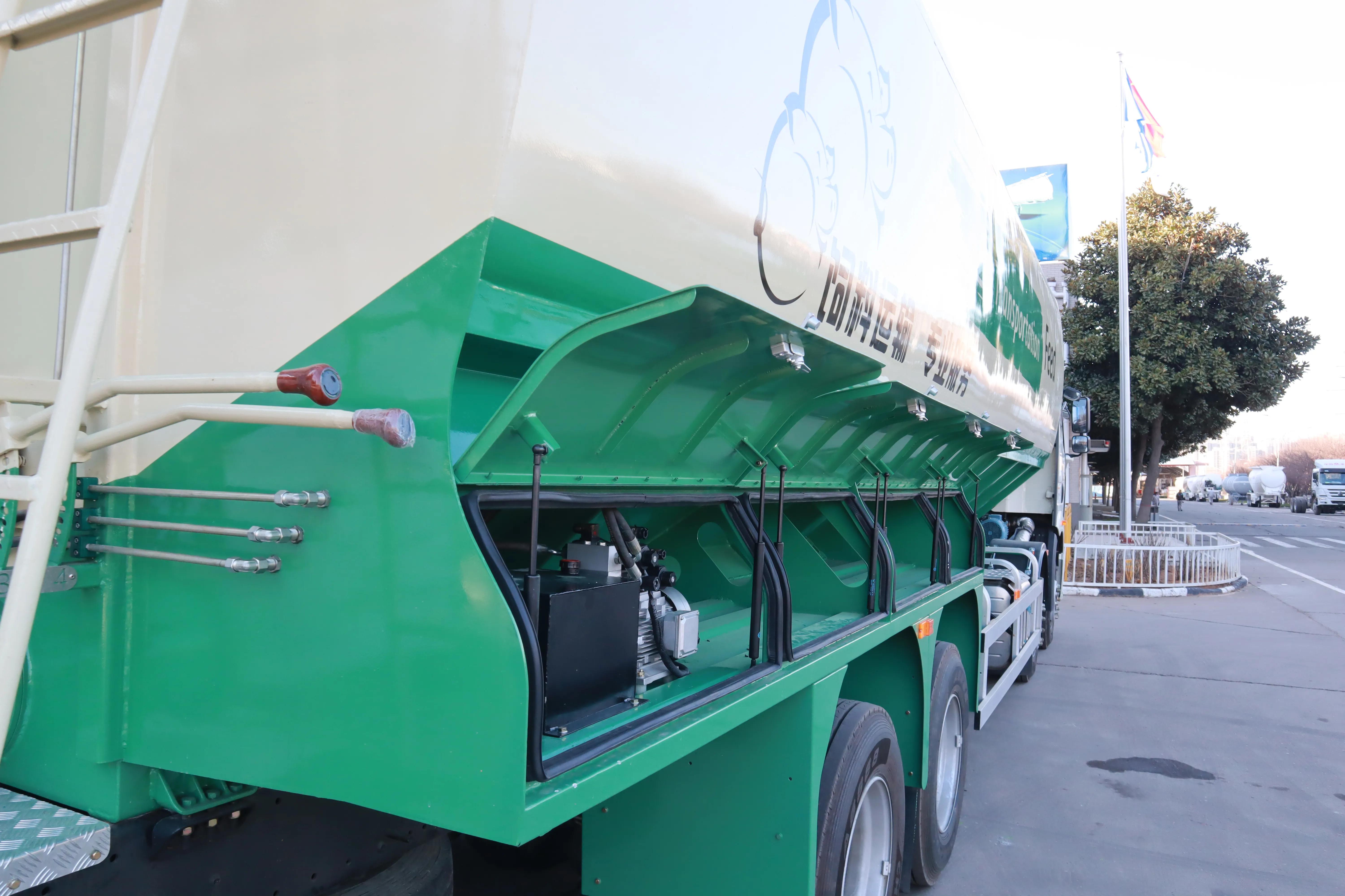 散装饲料运输车租赁,散装饲料运输车配置