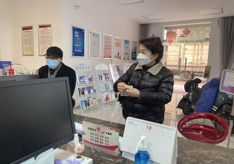 抗疫社区网格员,暖心网格员的温情坚守