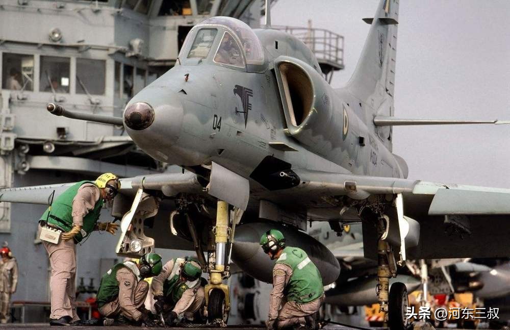 圣保罗号航母是弹射起飞的吗,圣保罗号被击沉