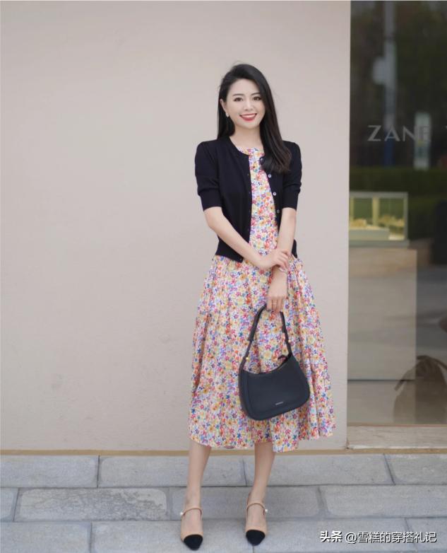 春夏穿“鞋”，最好不要选这3个颜色！俗气显脚黑不说，还显廉价