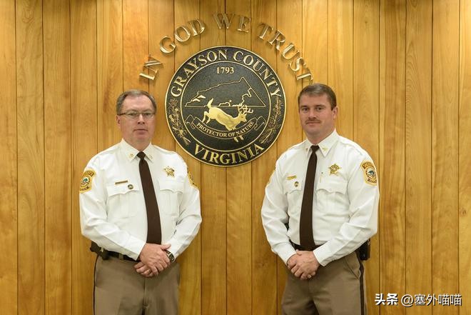 美国男子奸淫朋友家中怀孕母狗，朋友认为恶心但选择了原谅