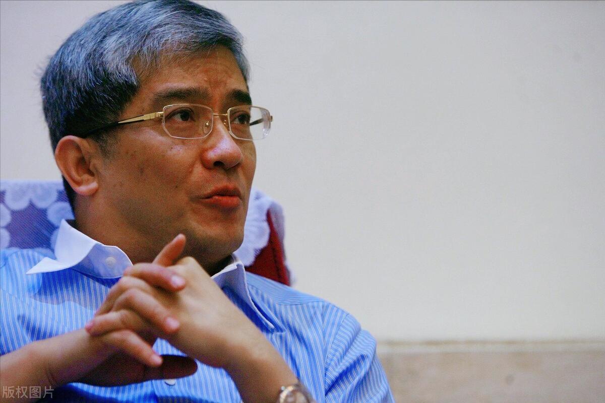 郎咸平给空姐买房,郎咸平拿回空姐房子了吗