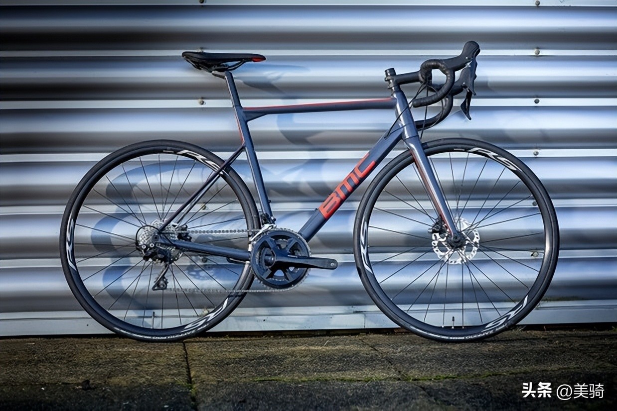 外媒评测2021年最佳公路车,最具有性价比的入门公路车