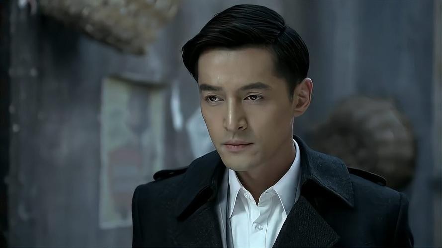 伪装者27明楼和汪曼春,汪曼春爱明楼为什么又陷害明楼