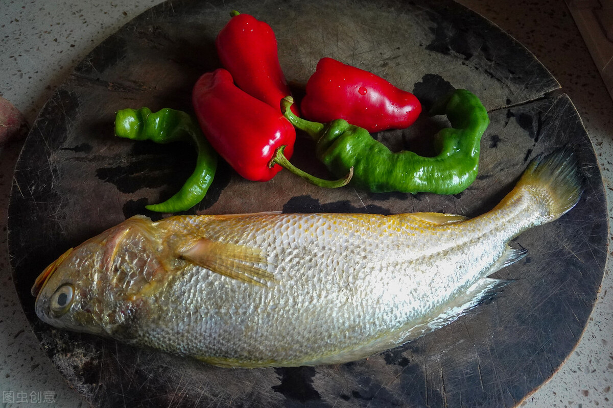 渔民一夜捕捞4900斤黄鱼,渔民一网捕获大量黄鱼