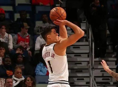 威金斯穆雷利拉德,威金斯顶薪续约