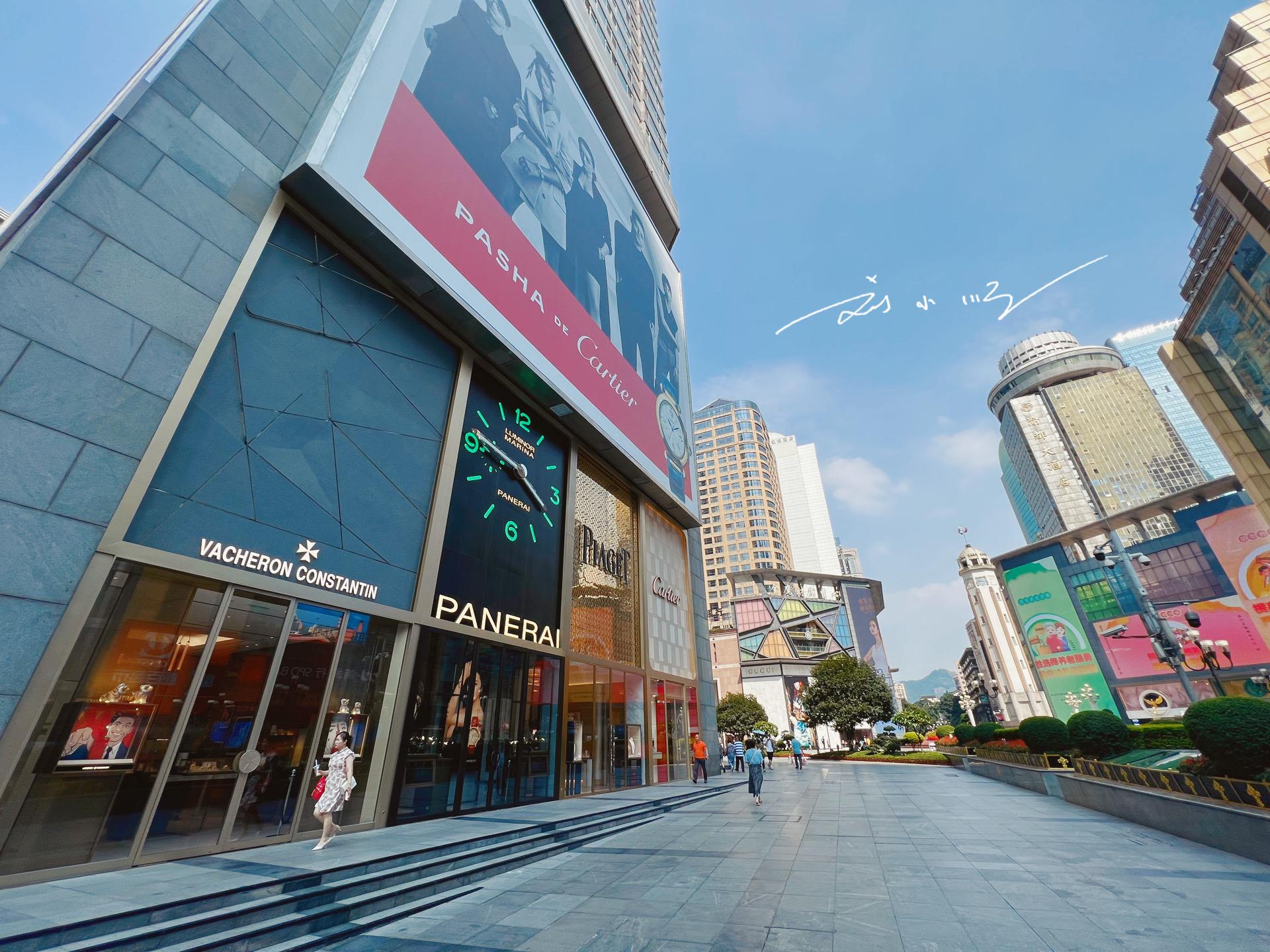 解放碑商场大牌,解放碑最平民的商场