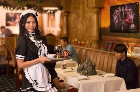 三十年的朋友大庆在童年时就是我们的楷模，原因不是因为他帅