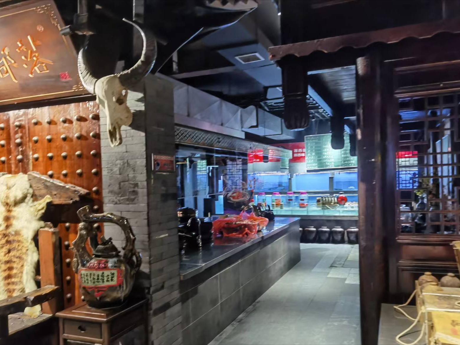 做餐饮必须得会做才可以开店吗,新手餐饮开店怎样做起来