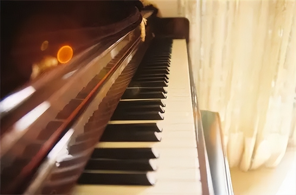 闲置旧钢琴回收价格一般多少钱,最新回收二手钢琴价格多少一台