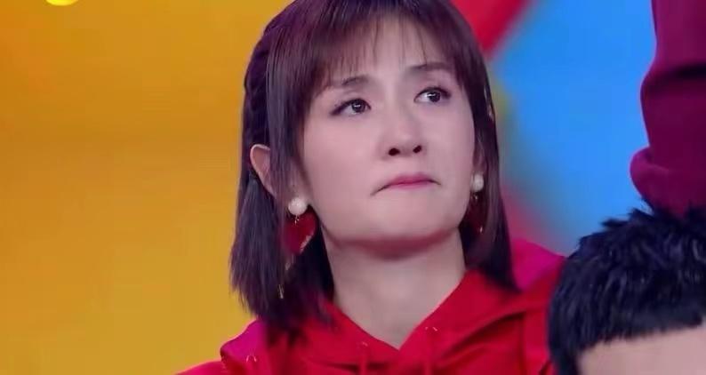 谢娜为什么会被何炅三次直呼其名,46岁的谢娜现在怎么样了