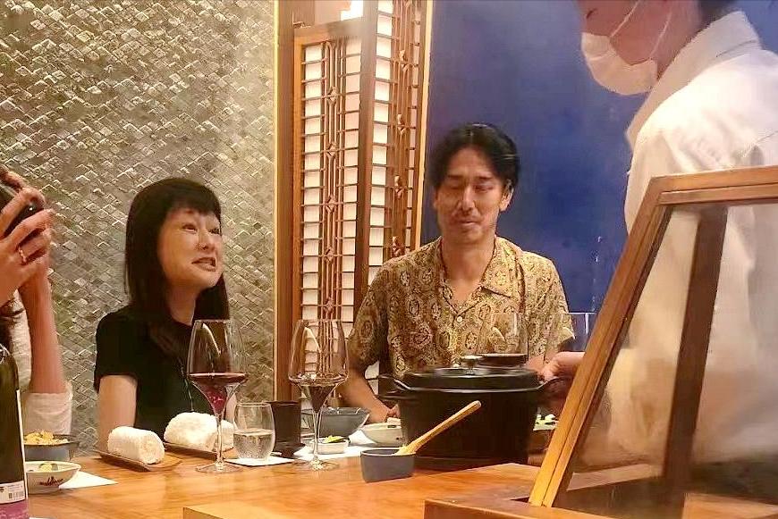 45岁林志玲与老公拍照扮嫩,46岁林志玲首自曝婚后日常