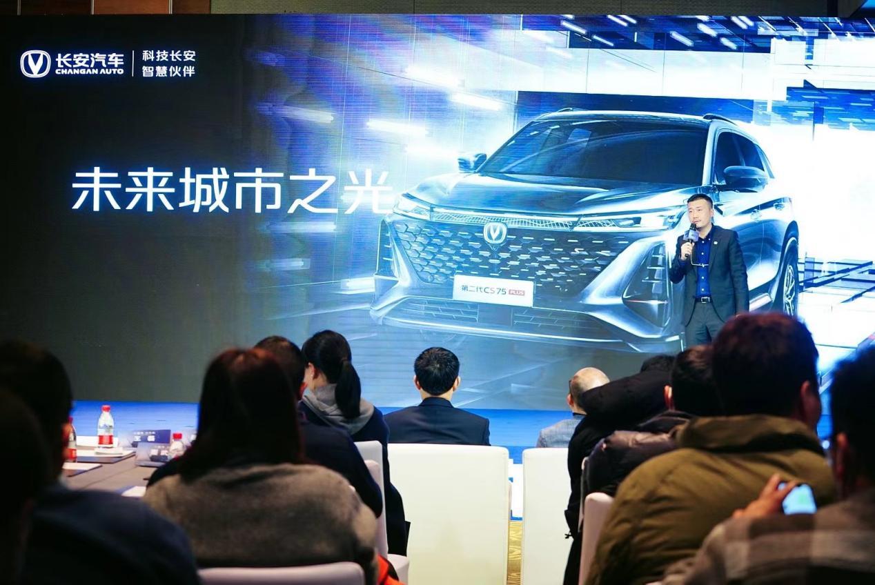 中国汽车设计的越来越好看了,汽车设计中的豪华感