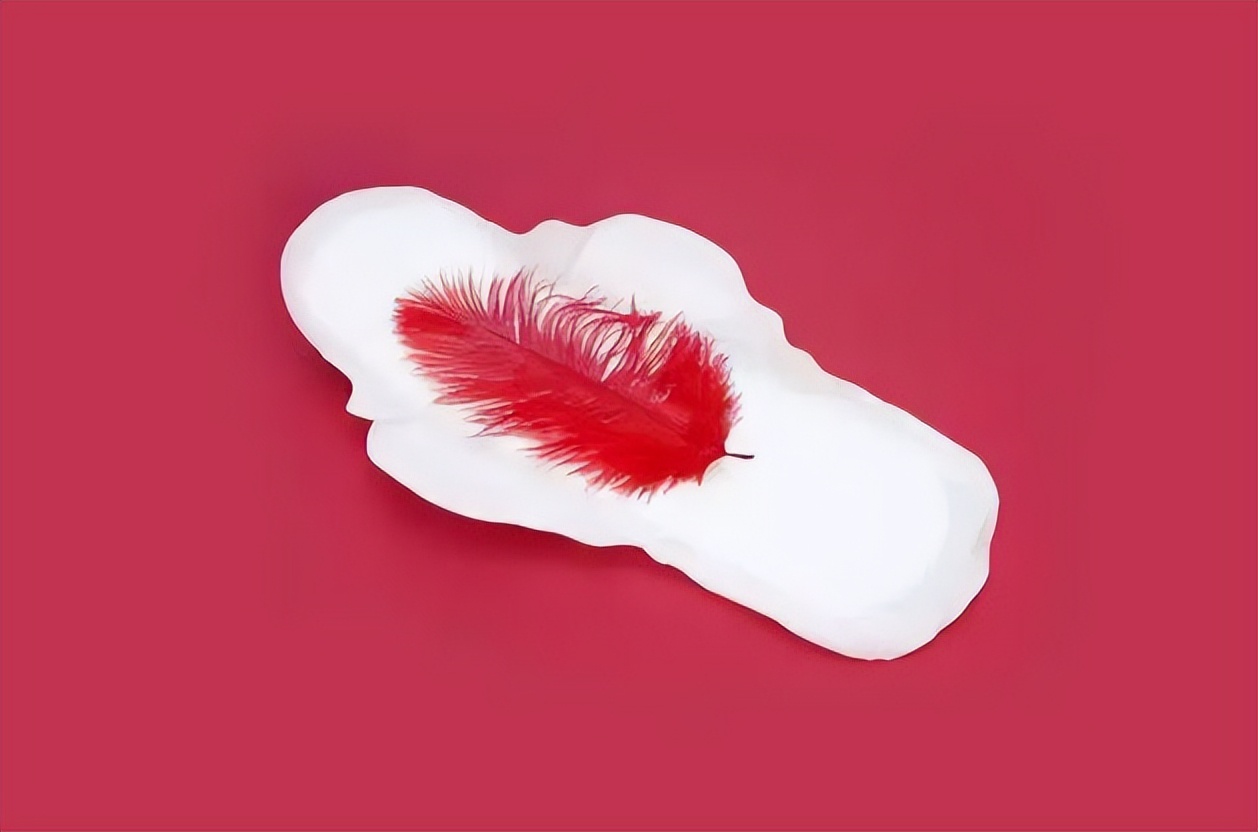 女生例假期间,为啥会排出像“肉”一样的血块呢?妇科医生解答