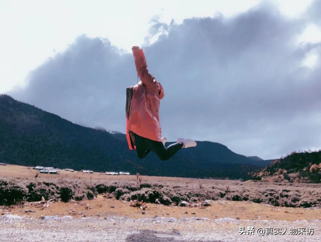 40岁养鸡一年能赚多少钱,养鸡1万只鸡一年赚50万