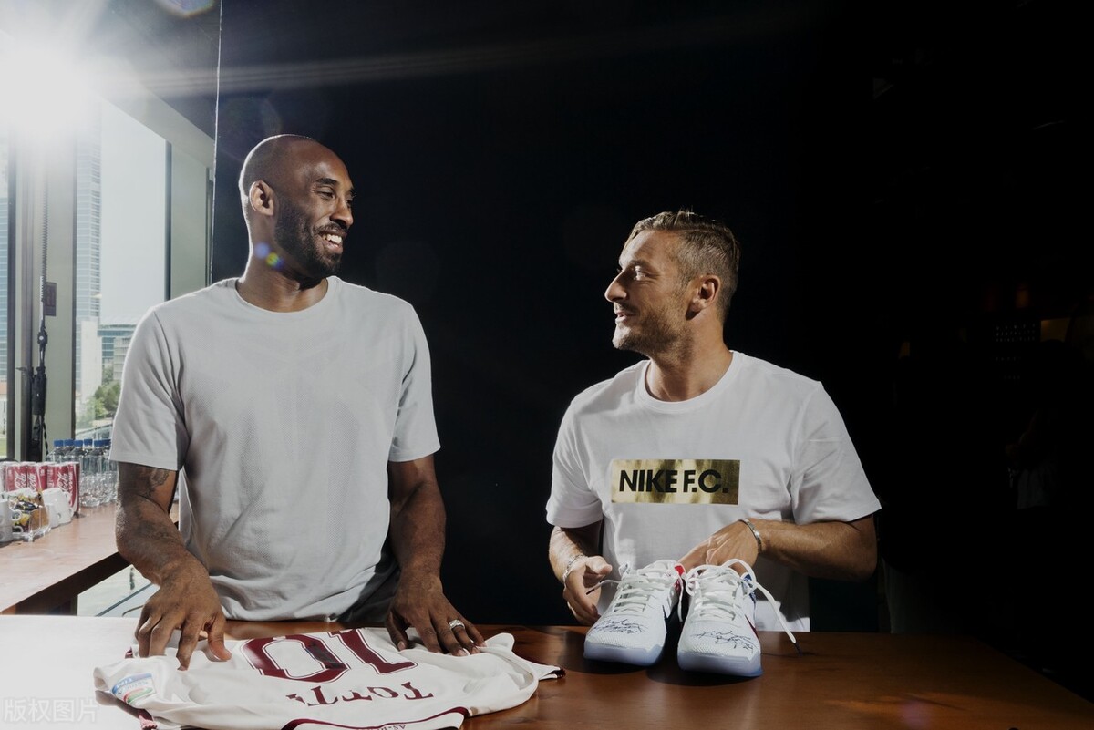 科比哪个国家的,科比几月几日出生