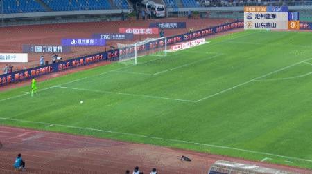 1:1，单场两次争议判罚，山东泰山四轮不胜，老牌劲旅真要保级吗