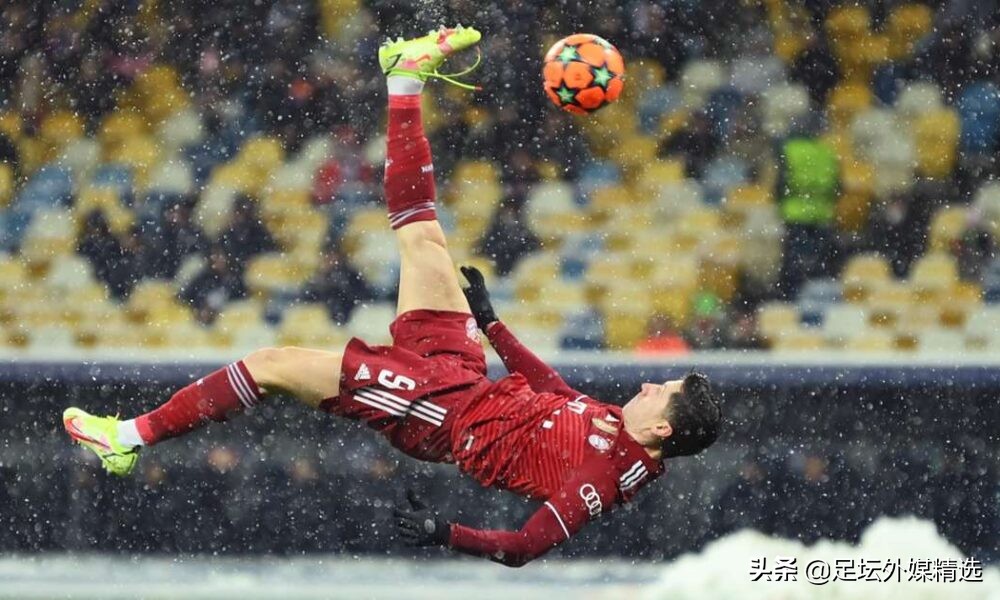 倒钩助攻倒钩射门亚冠,欧冠惊天倒钩视频