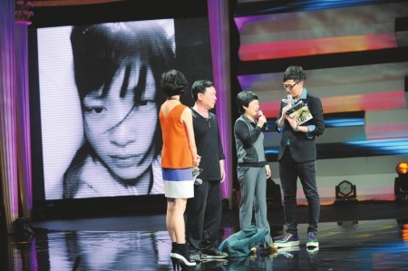 唐恬为陈奕迅写了多少歌,唐恬为陈奕迅写的歌孤勇者