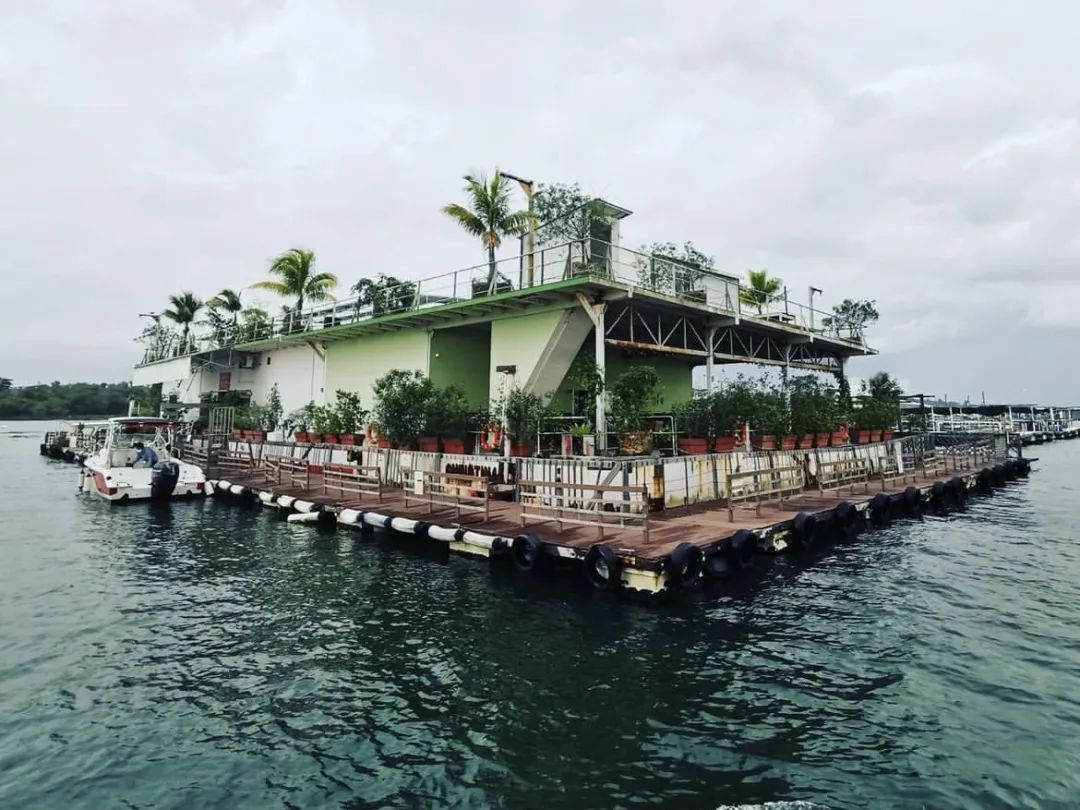 新加坡高空旋转餐厅,新加坡漂浮餐厅