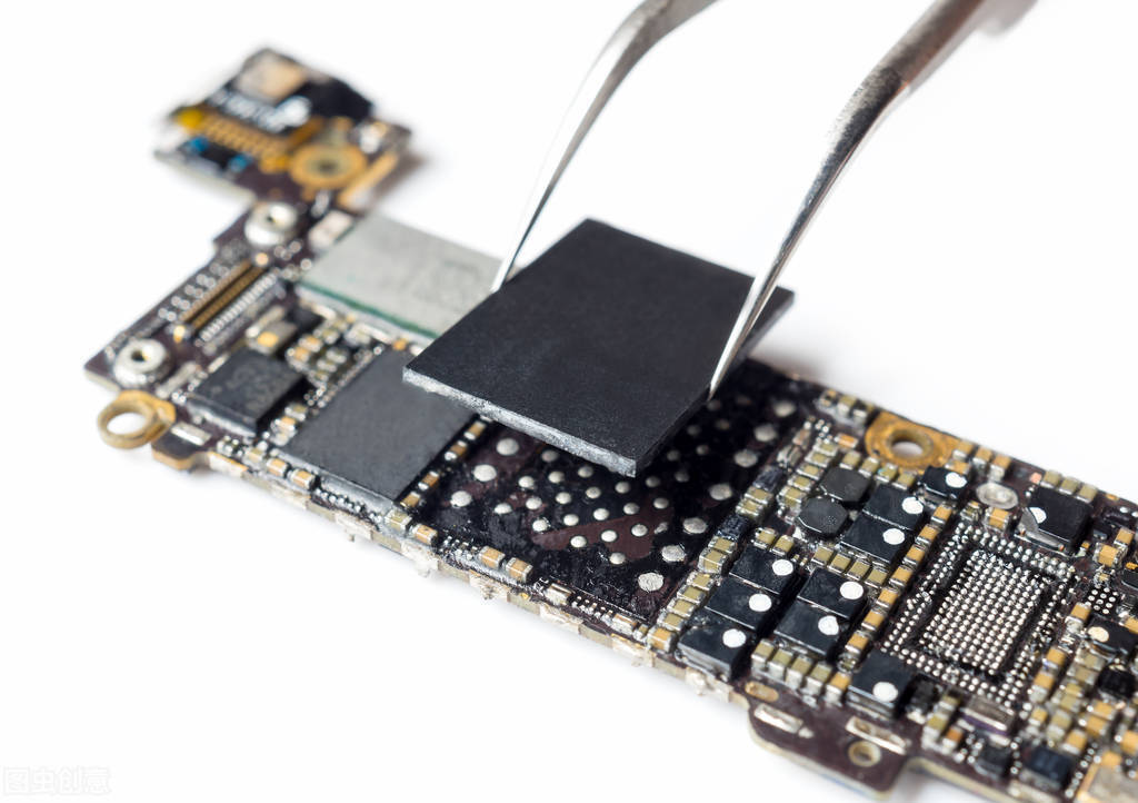 手机中常用的电子元器件|电阻,电感,电容到底起到什么用?