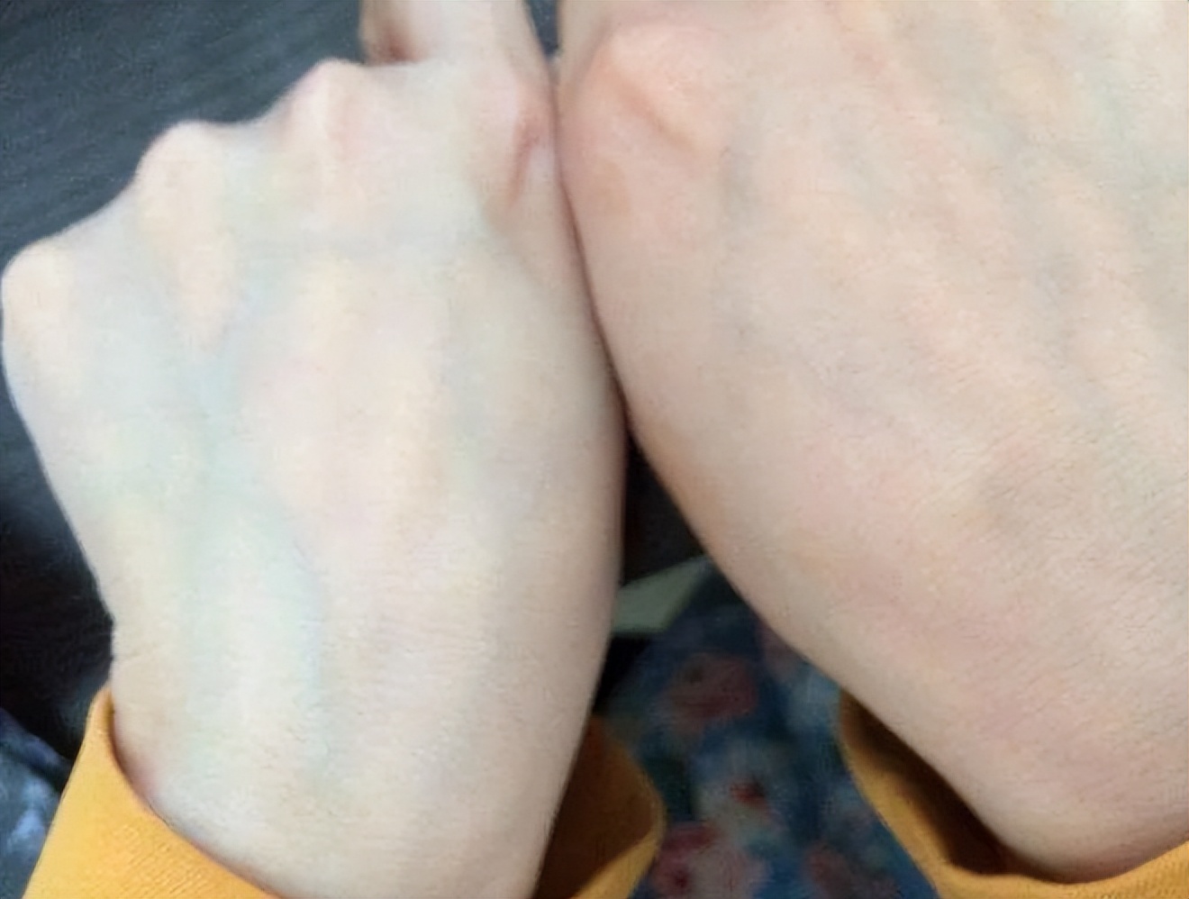 白得发光李小冉,李小冉全身白到发光