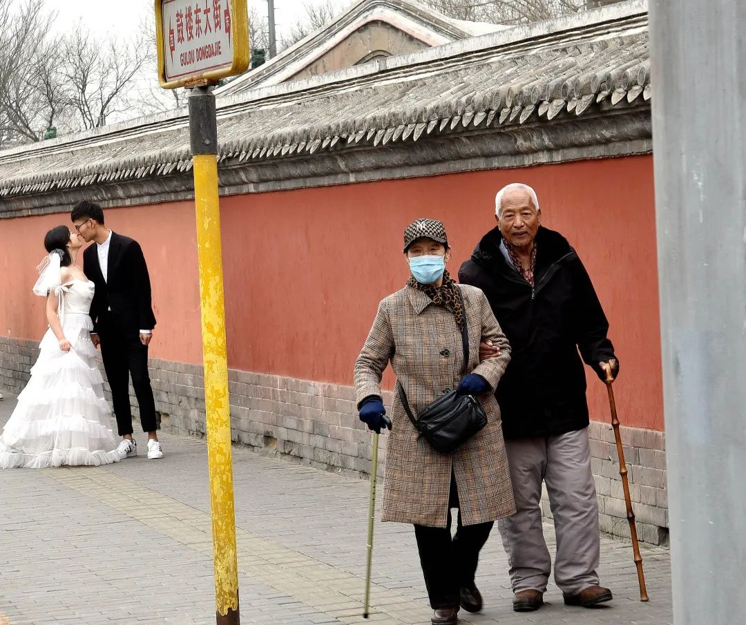 YANSELF摄影师联盟同题创作——爱情（2023年04月第八期）