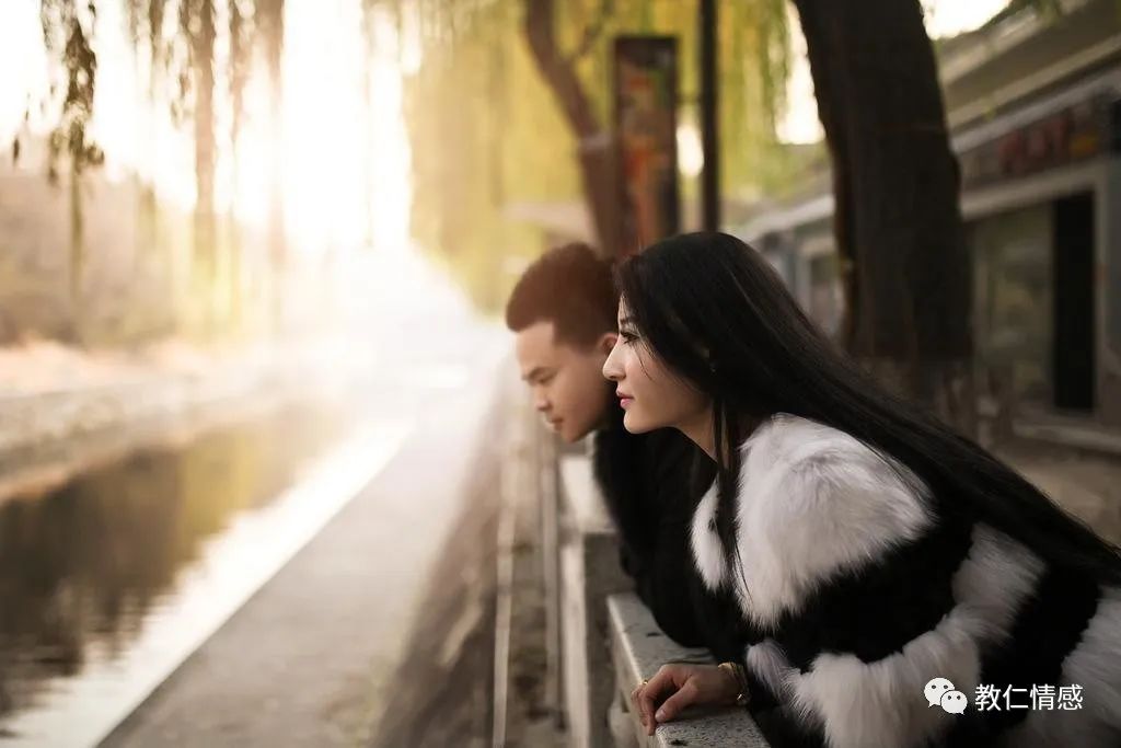 如何聊天让女生对你产生好感,让女生对你产生好感只需3步