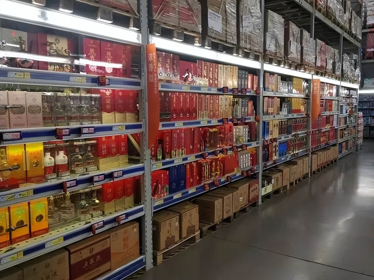 疫情之下实体店被迫关门,疫情之下店铺关门歇业