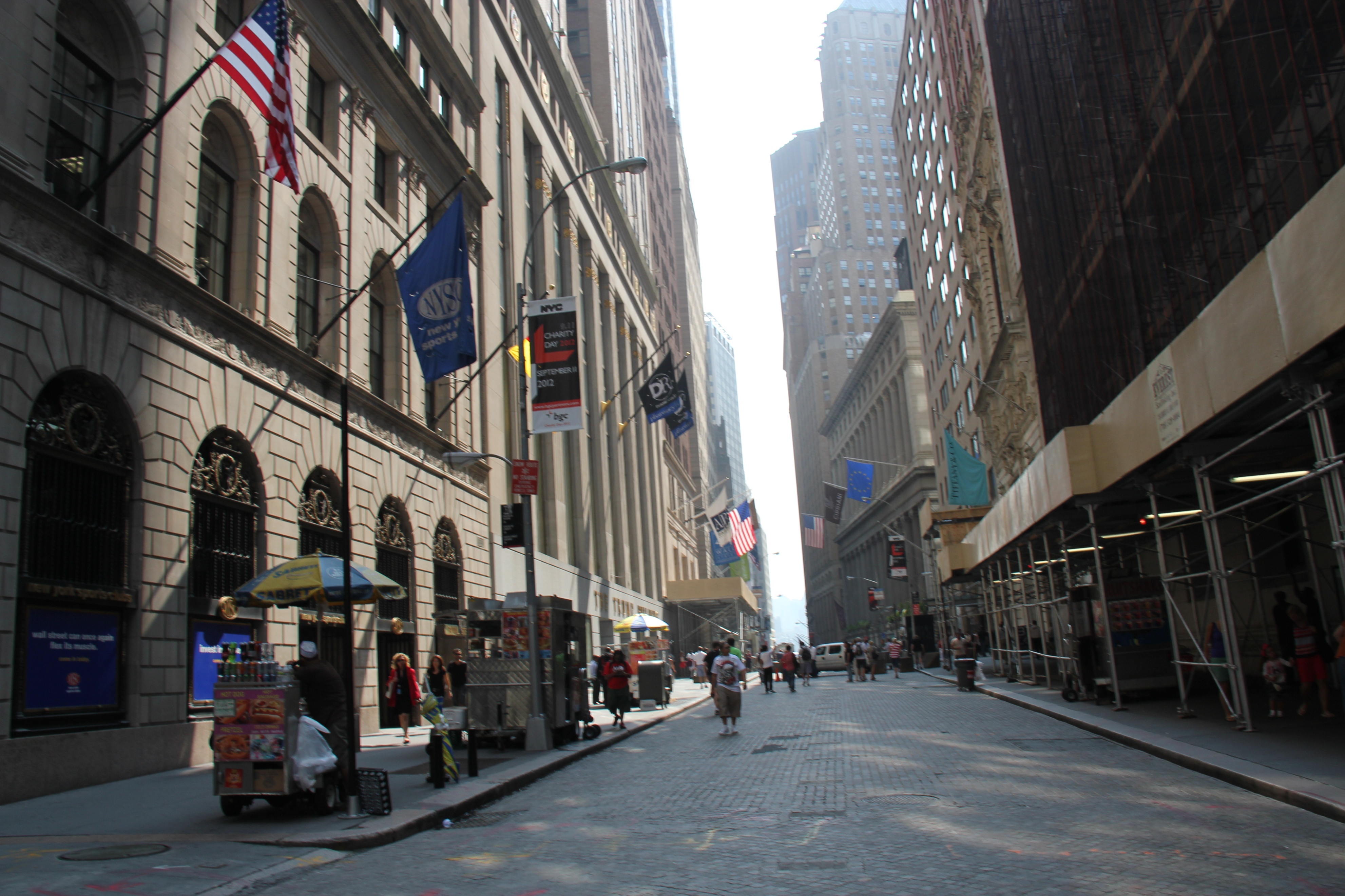 美国出台全新法案，计划没收中国资产，为何我们不予反击？