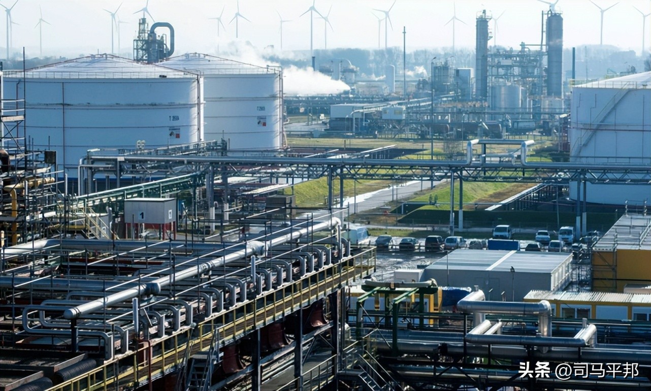 荷兰拒绝美国要求,荷兰拒绝出口光刻机吗