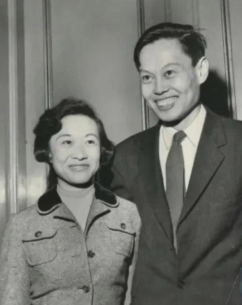 43岁翁帆和97岁杨振宁结婚了吗,翁帆和杨振宁多大岁数结婚