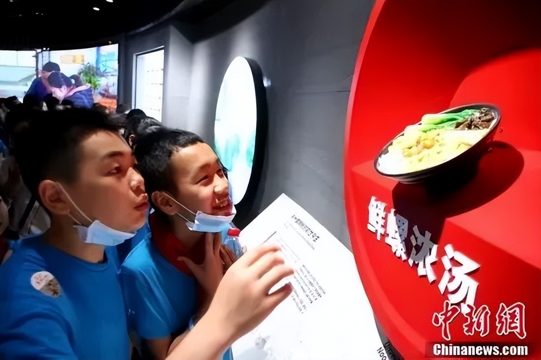 柳州螺蛳粉排名前三的,广西柳州螺蛳粉受欢迎排行榜