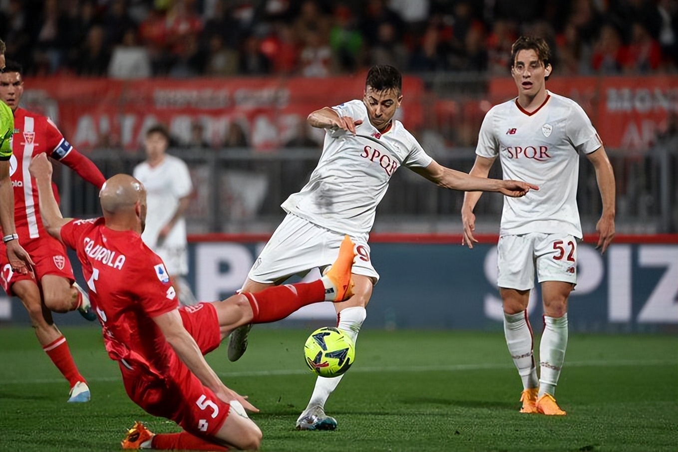 6-0，超级*案惨**！张康阳又狂喜，意甲争四全乱了：第4至第7只差3分