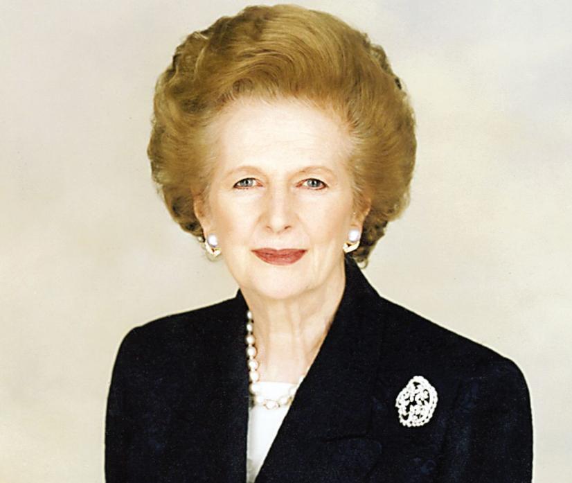 1984年，香港回归谈判陷入僵局，*小平邓**先发制人：不介意使用*力武**