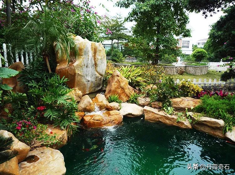 黄蜡石不黄是什么原因,黄蜡石不透光有价值吗