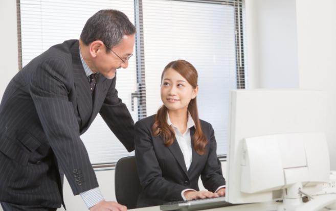 越“草包”的领导，身上越有这5大特征，难怪下属不服