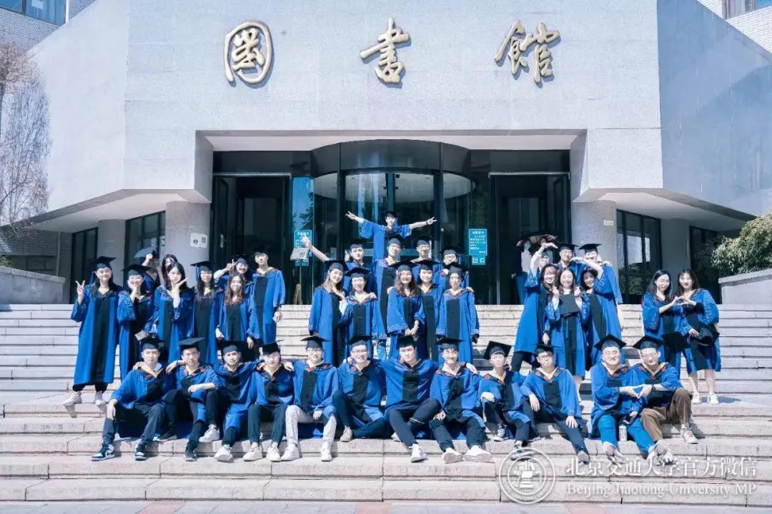 高能电影乘风破浪,最高逼格的毕业照