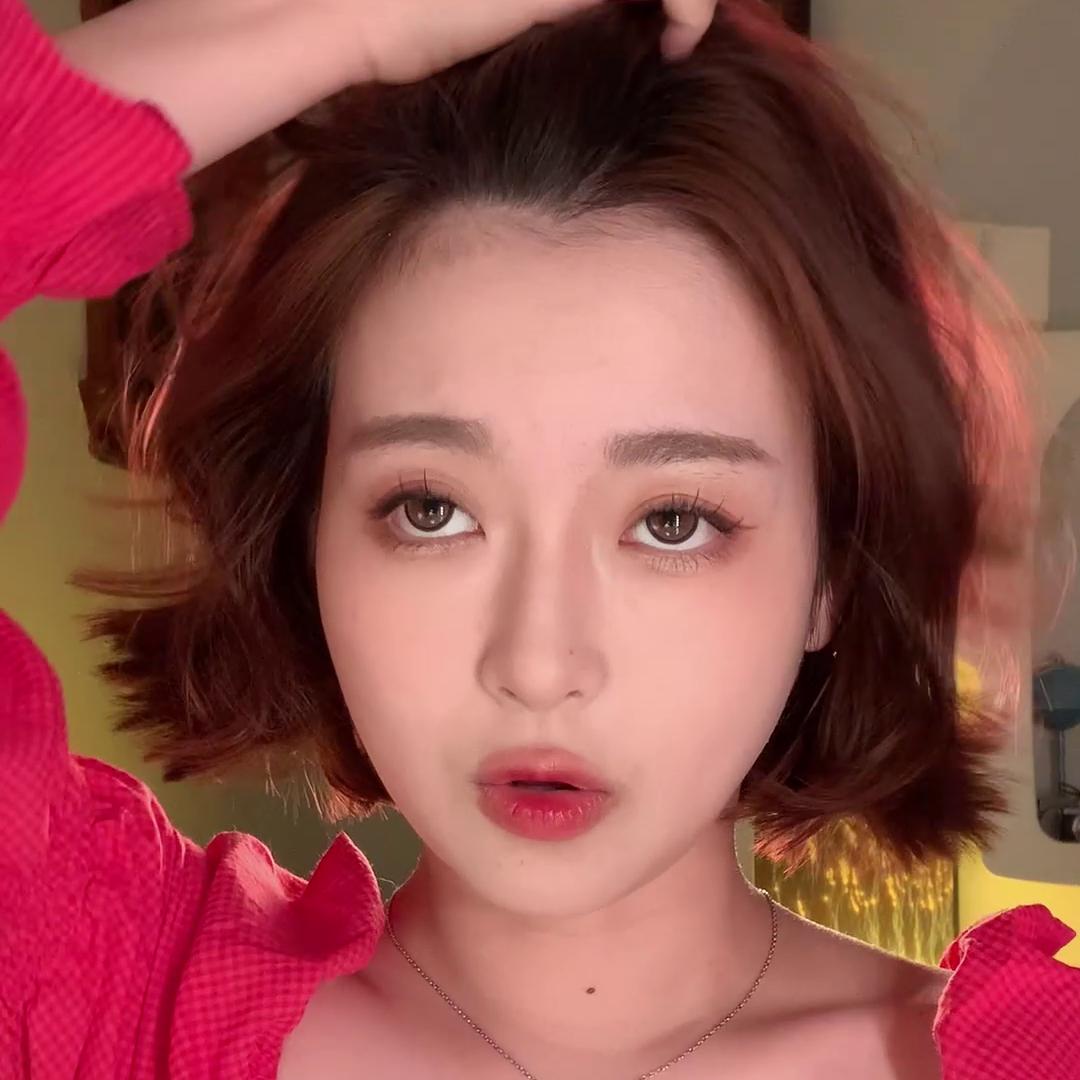 40岁减龄发型大圆脸短发卷发,2021最火短发减龄发型锁骨卷发