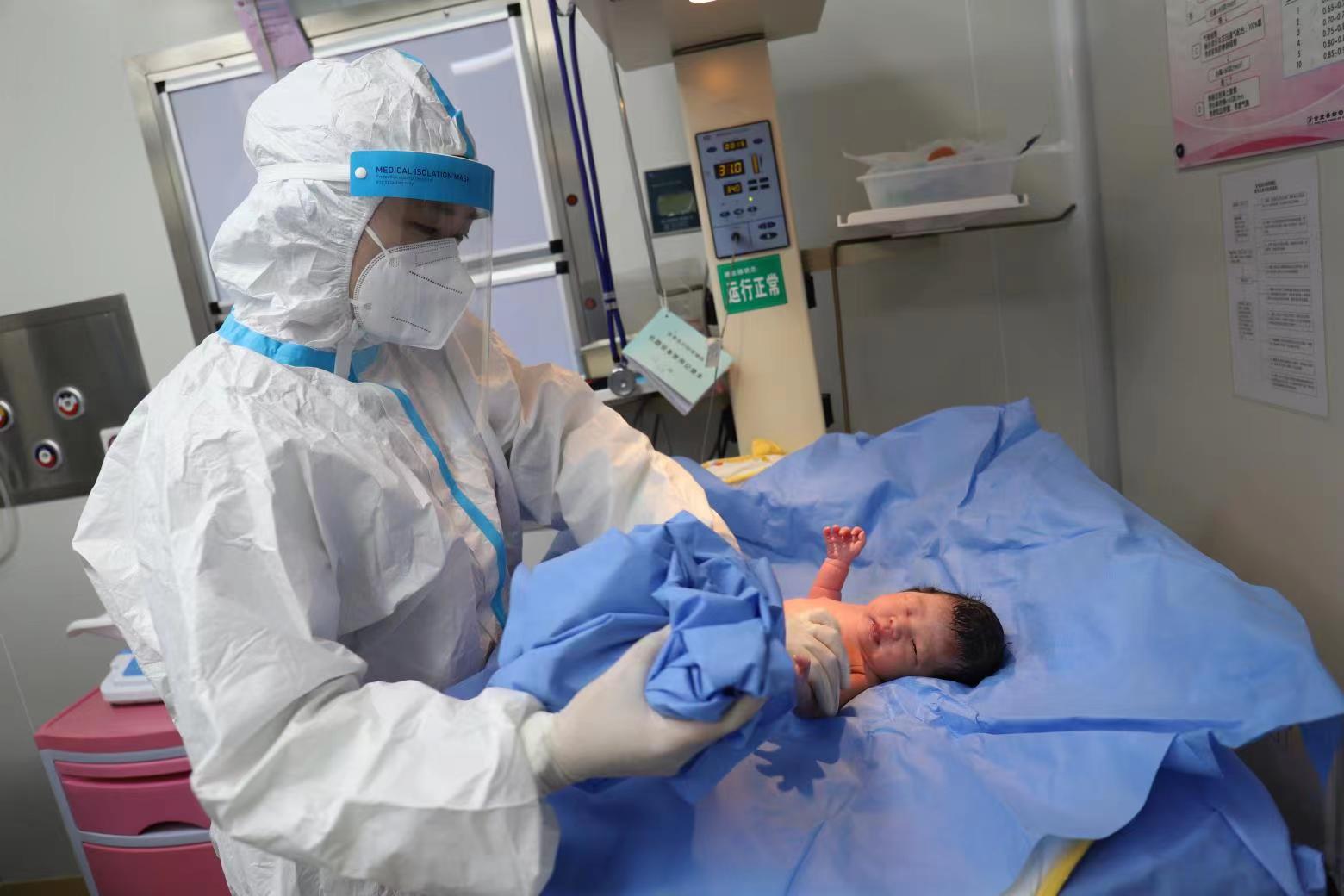 小区封锁了要生孩子怎么办,刚怀孕小区被封需要去医院怎么办