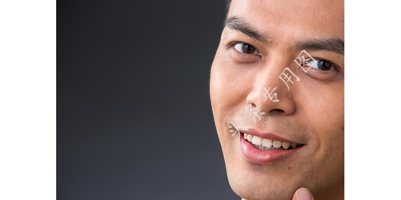 90后女孩哭诉：在大学和黑人处了3年对象，再无人愿意和我交往了