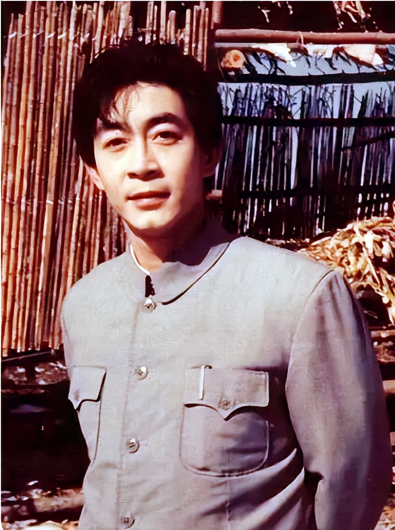 六小龄童和妻子一起出演西游记,六小龄童拍西游记和谁谈恋爱