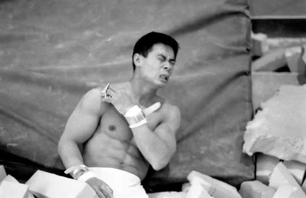 李宁与成龙,李宁中年的照片