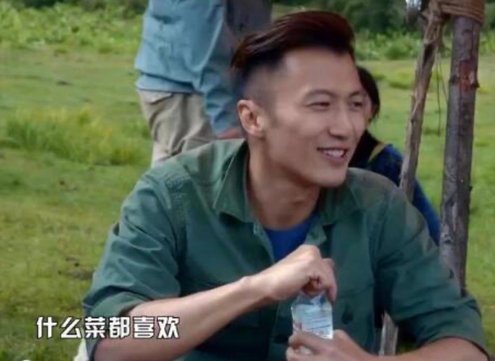 王菲谢霆锋牵手的轰动程度,王菲谢霆锋的坎坷十年经历