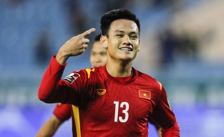 要打出自己的风格,国足进攻要有变化,防守针对性要加强