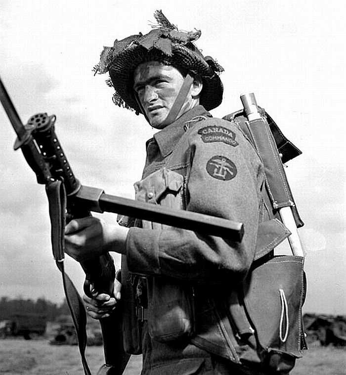 兰彻斯特冲锋枪轻武器,英国第一大冲锋枪