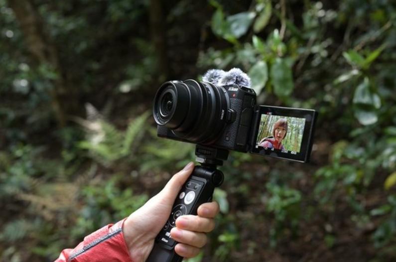 哪款拍照相机可以和尼康z30对比,相机尼康z30价格